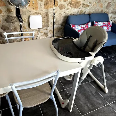 94 Côté Chai - Chai Secret En Cœur De Bourg *