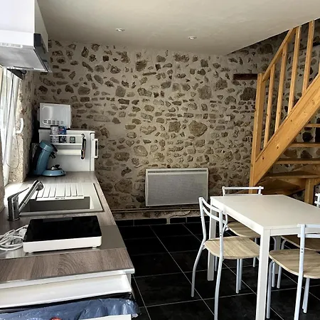 94 Cote Chai - Chai Secret En Coeur De Bourg *