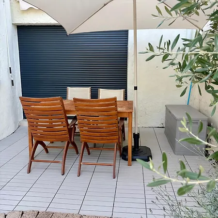 94 Côté Chai - Chai Secret En Cœur De Bourg Hébergement de vacances *