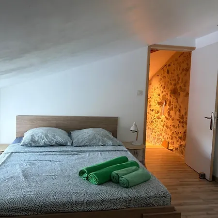 94 Cote Chai - Maison En Pierre Avec Jardin Clos Feriehus Villefranche-du-Queyran